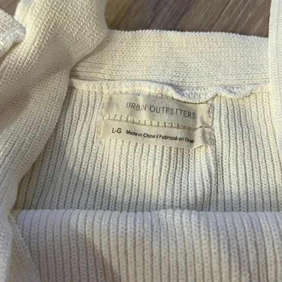 White Urban Outfitters Top - Picture 2 of 3